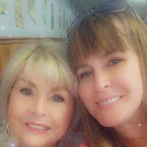 Meet your Posher, Carol